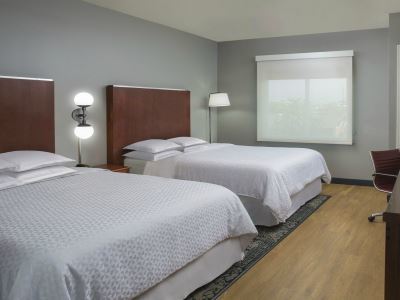 Four Points By Sheraton Hobby Airport Hotel 3*