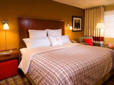Four Points By Sheraton Hobby Airport